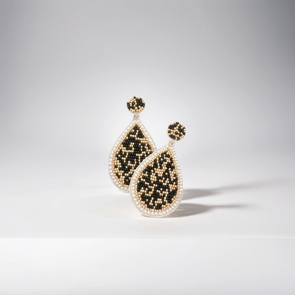 Black and Gold Stylish Beaded Teardrop Dangle Earrings - Picture 2 of 2